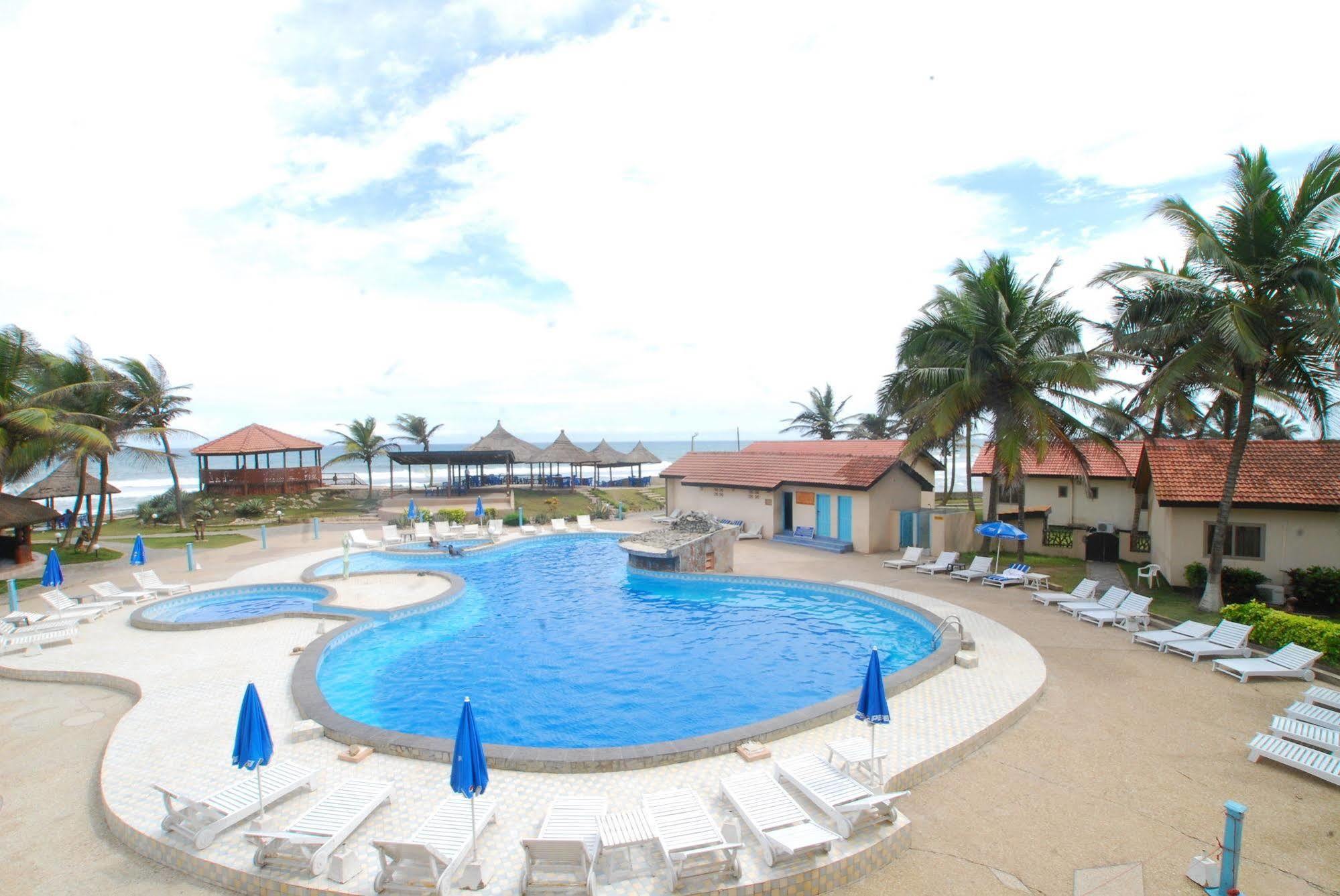 Ramada Resort Аккра Екстер'єр фото